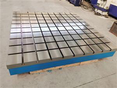 大面積的廠房倉(cāng)庫(kù)